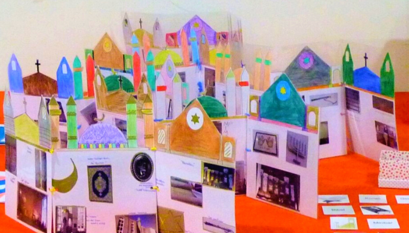 Foto der gebastelten Produkte.e für eine Fotoausstellung religiöser Gegenstände